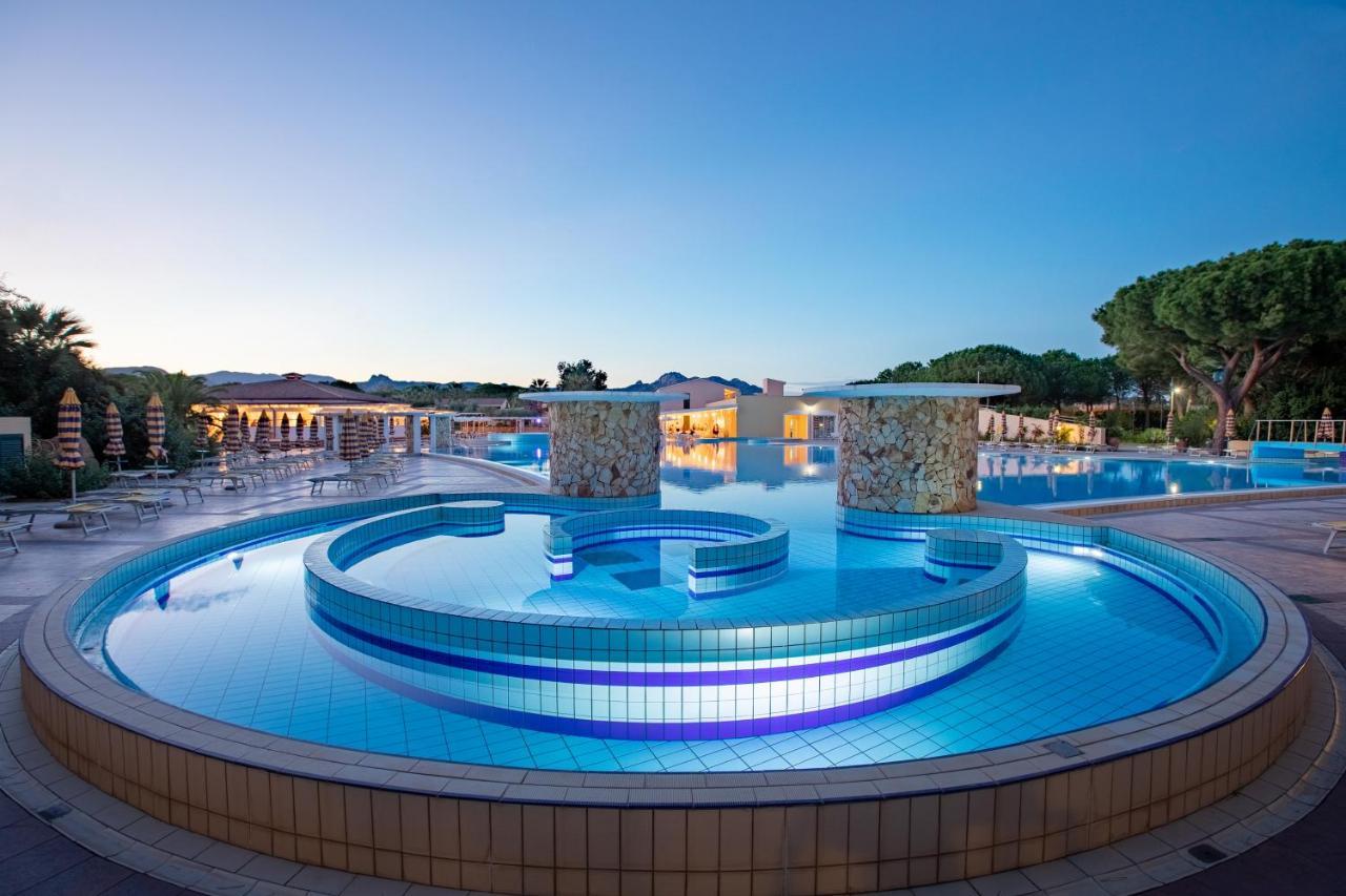 Tirreno Resort Кала-Ліберотто Екстер'єр фото